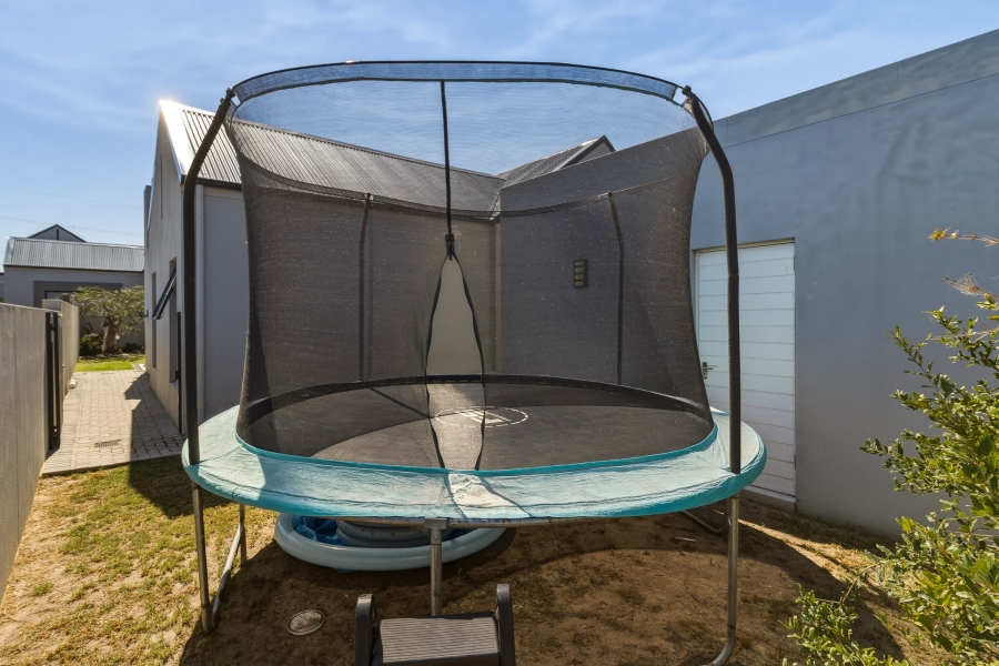 3 Bedroom Property for Sale in Aan de Wijnlanden Western Cape